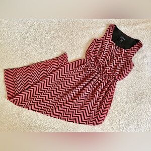 Enfocus Studio Chevron Pink & Black Size 4 Maxi dress